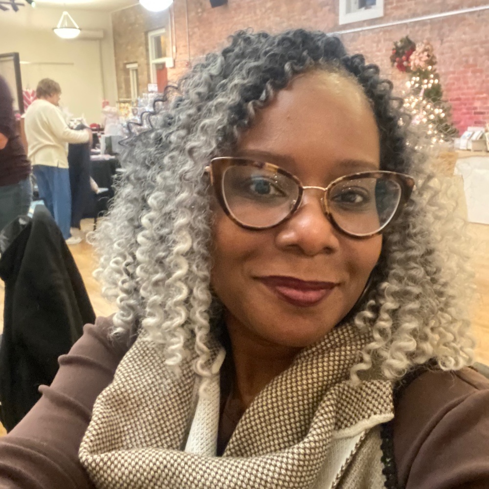 Meet your Posher, Alyce